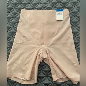 NWT Bali EasyLite Slip Shorts